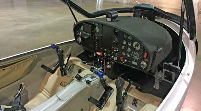 Stemme s12 cockpit